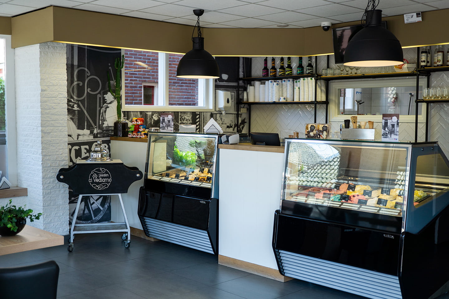 IJssalon Egmond IJsmakerij ci Vediamo